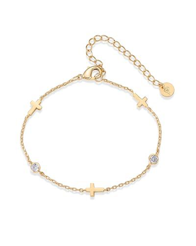 Compact Cross Charm Bracelet For A Touch Of Coastal Luxury
