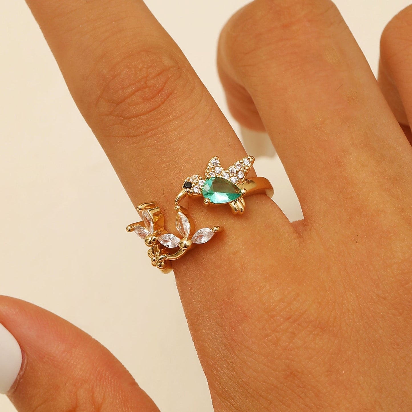 Light-luxury Copper Ring With Zircon Bird Inlay